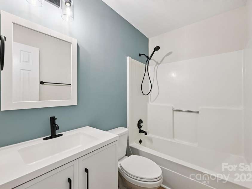 1104 Colony Court, Gastonia, NC 28056.  MLS# CAR4327362, YatesRealty ID 20422. 