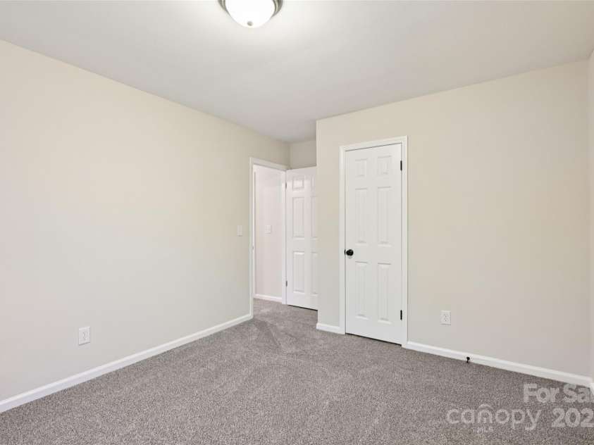 1104 Colony Court, Gastonia, NC 28056.  MLS# CAR4327362, YatesRealty ID 20422. 