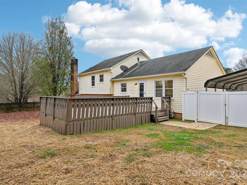 1104 Colony Court, Gastonia, NC 28056.  MLS# CAR4327362, YatesRealty ID 20422. 