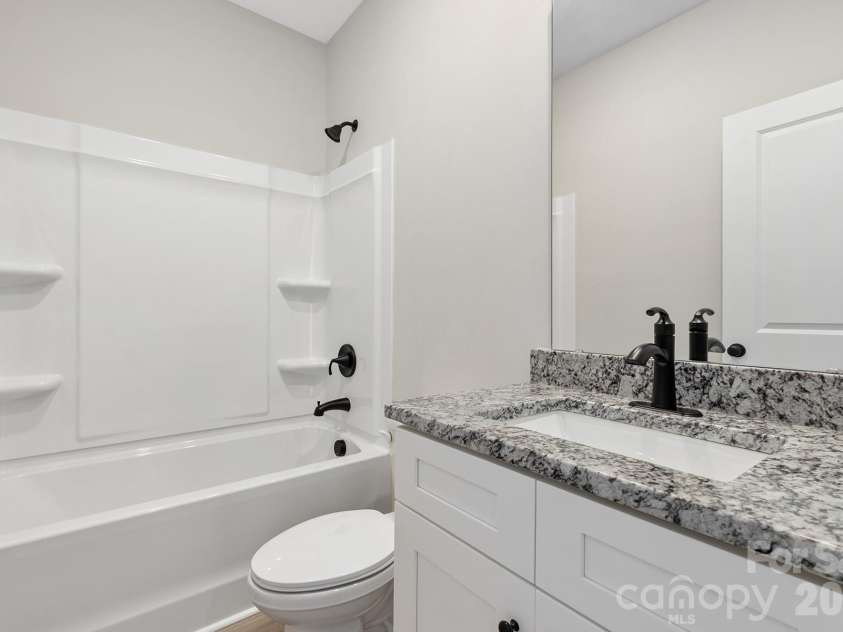 714 Willow Estates Drive, Shelby, NC 28150.  MLS# CAR4379402, YatesRealty ID 20423. 