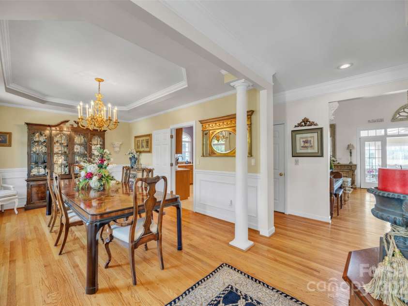 129 Renaissance Place, Statesville, NC 28625.  MLS# CAR4258581, YatesRealty ID 20424. 