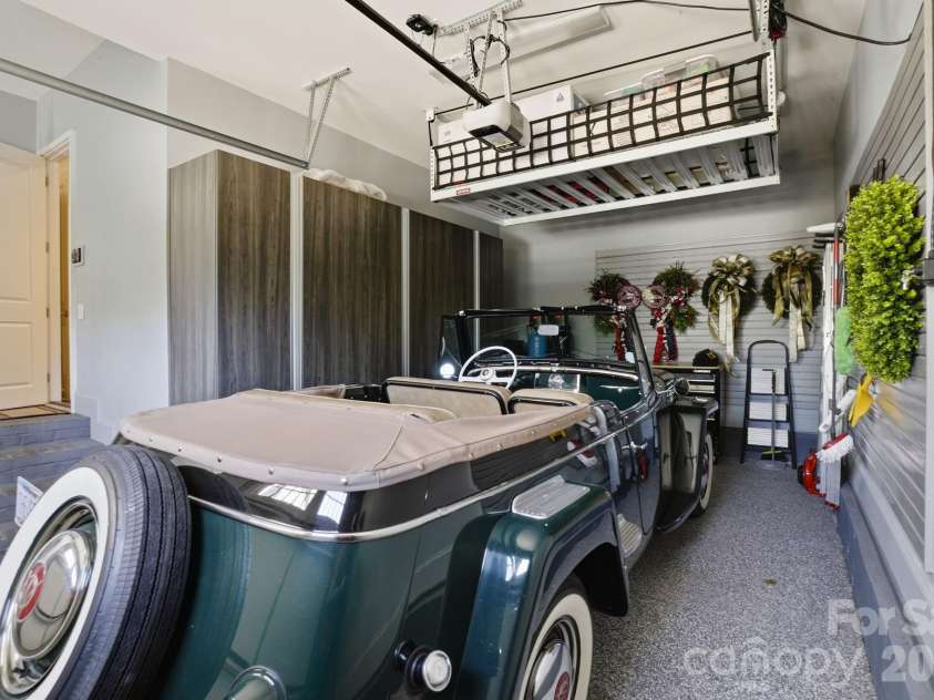 147 Torrence Chapel Road, Mooresville, NC 28117.  MLS# CAR4376776, YatesRealty ID 20424. Second single stall garage or golf cart garage with storage too.