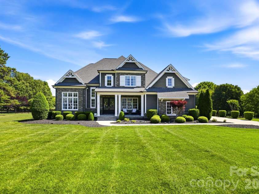 147 Torrence Chapel Road, Mooresville, NC 28117.  MLS# CAR4376776, YatesRealty ID 20424. Welcome to 147 Torrence Chapel Rd.