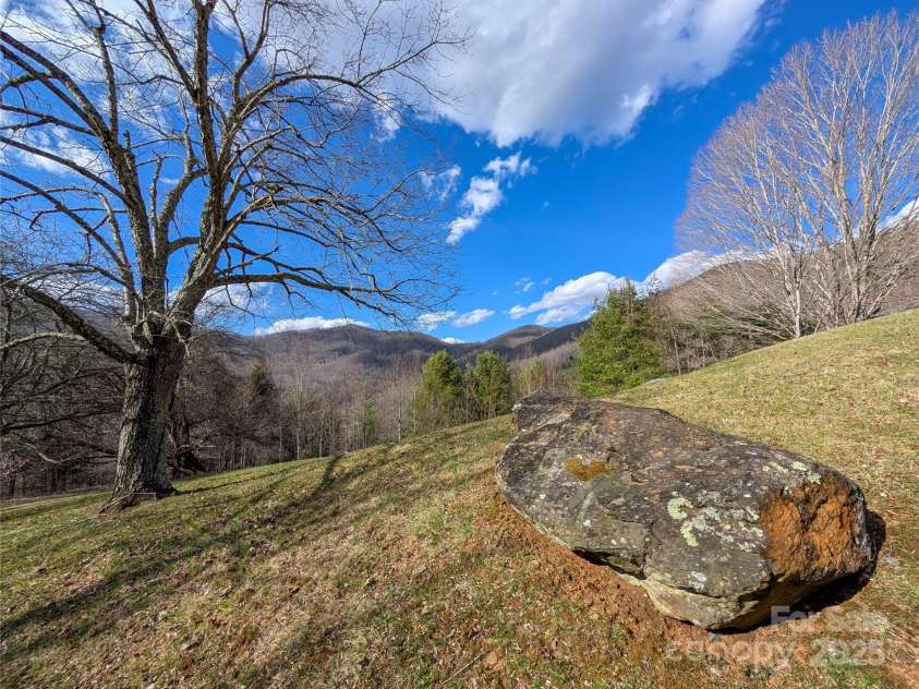 72 Pilgrims Lane, Burnsville, NC 28714.  MLS# CAR4163006, YatesRealty ID 20425. Winter View from Driveway