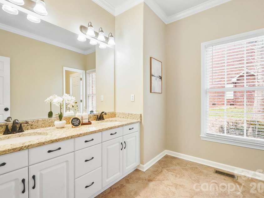 135 Water Oak Lane, Stanfield, NC 28163.  MLS# CAR4345209, YatesRealty ID 20426. 