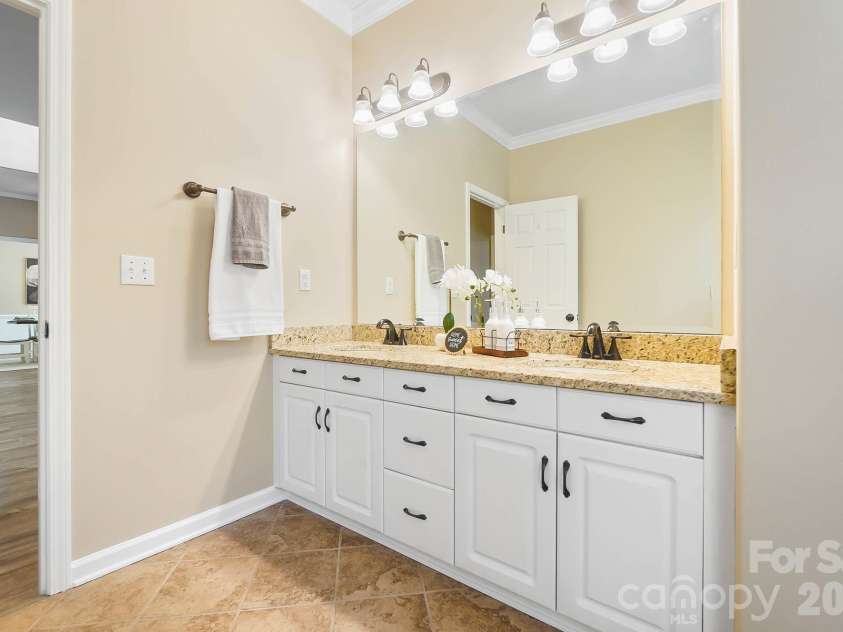 135 Water Oak Lane, Stanfield, NC 28163.  MLS# CAR4345209, YatesRealty ID 20426. 