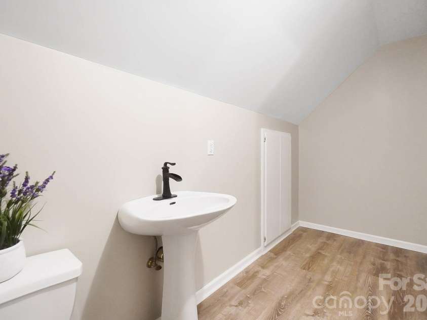 135 Water Oak Lane, Stanfield, NC 28163.  MLS# CAR4345209, YatesRealty ID 20426. 