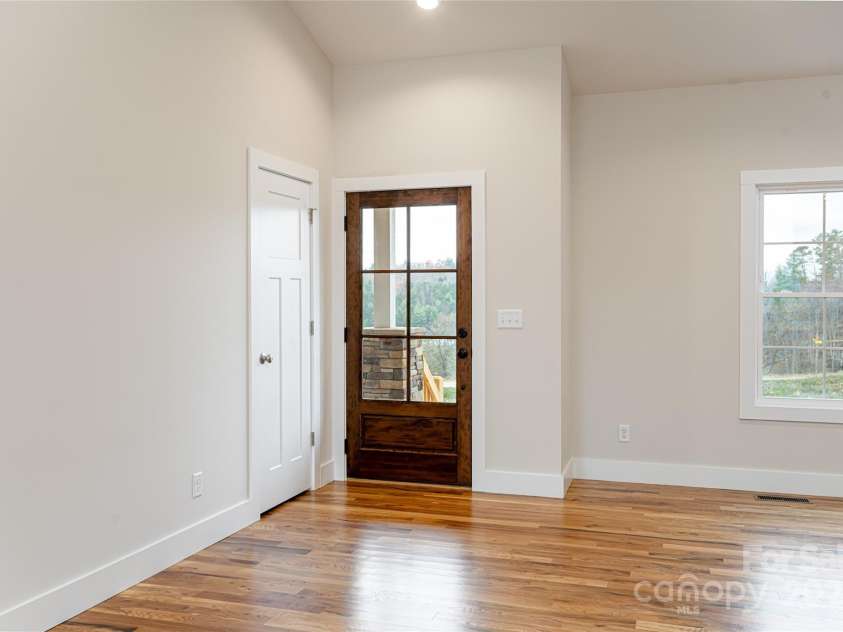 224 Country Drive, Mars Hill, NC 28754.  MLS# CAR4319713, YatesRealty ID 20426. 