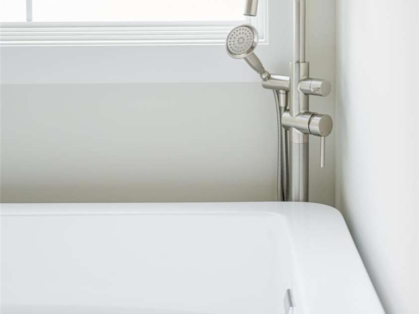 224 Country Drive, Mars Hill, NC 28754.  MLS# CAR4319713, YatesRealty ID 20426. 