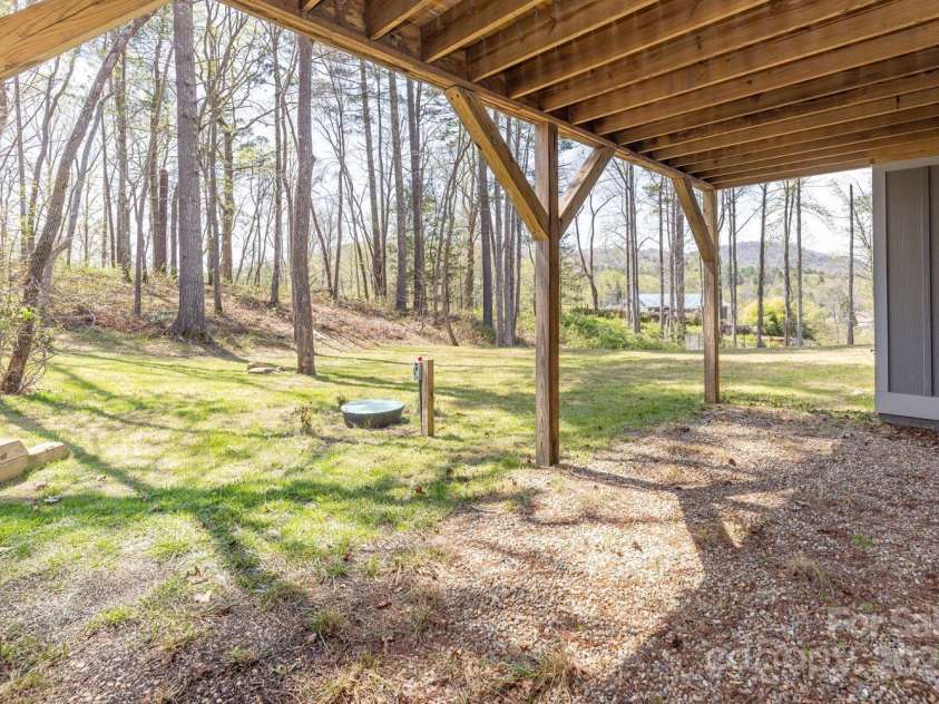 209 Fall Leaves Drive, Fairview, NC 28730.  MLS# CAR4312679, YatesRealty ID 20427. 