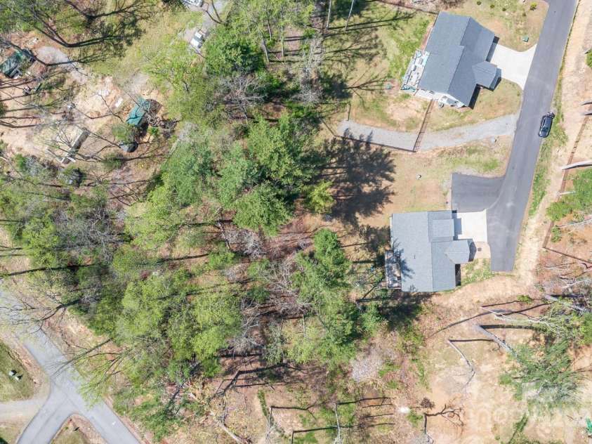 209 Fall Leaves Drive, Fairview, NC 28730.  MLS# CAR4312679, YatesRealty ID 20427. Aerial View