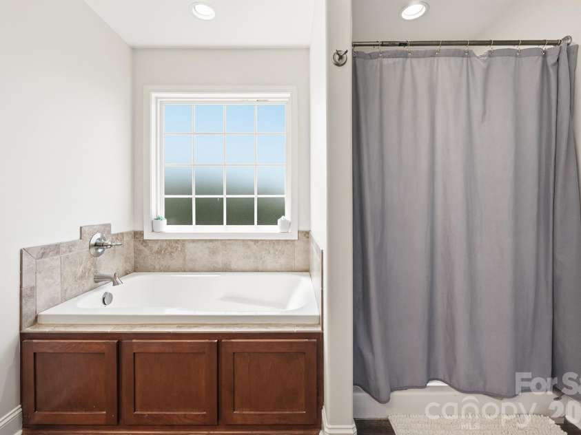 3923 Ritchie Road, Lincolnton, NC 28092.  MLS# CAR4367726, YatesRealty ID 20427. 