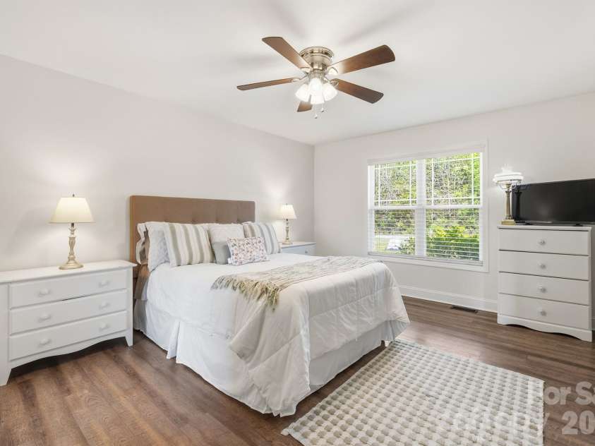 3923 Ritchie Road, Lincolnton, NC 28092.  MLS# CAR4367726, YatesRealty ID 20427. 