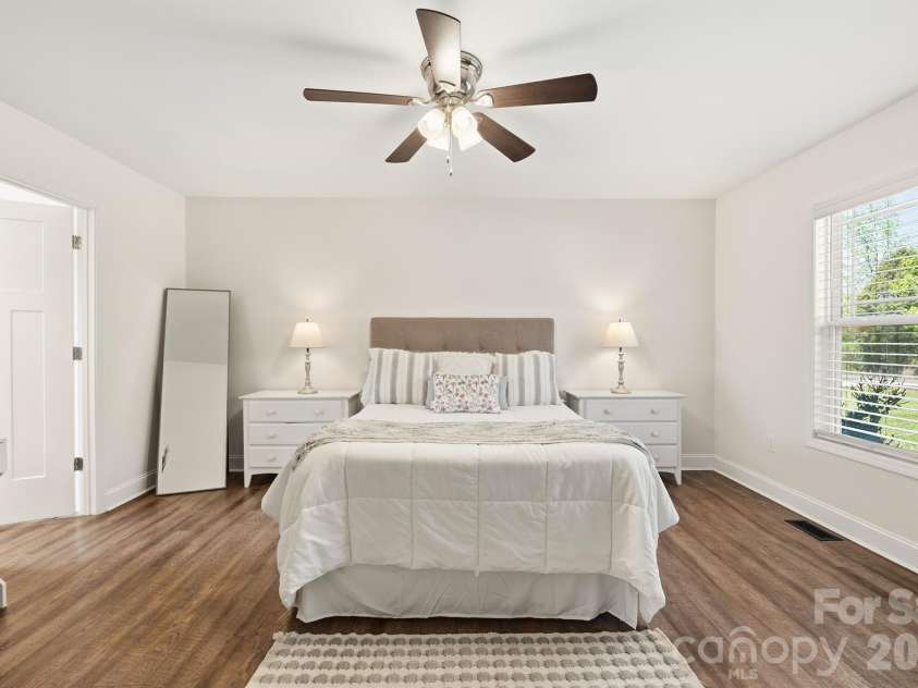 3923 Ritchie Road, Lincolnton, NC 28092.  MLS# CAR4367726, YatesRealty ID 20427. 