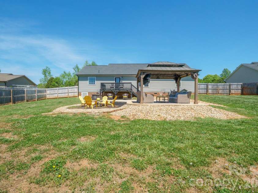 3923 Ritchie Road, Lincolnton, NC 28092.  MLS# CAR4367726, YatesRealty ID 20427. 