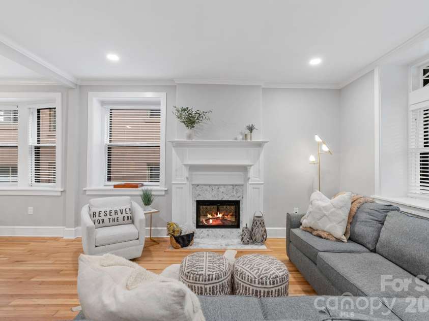134 Biltmore Avenue, Asheville, NC 28801.  MLS# CAR4375407, YatesRealty ID 20428. 