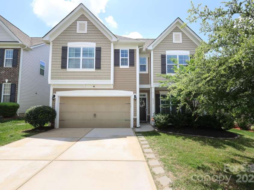 8317 Dallas Bay Road, Charlotte, NC 28278.  MLS# CAR4256000, YatesRealty ID 20428. Front Exterior