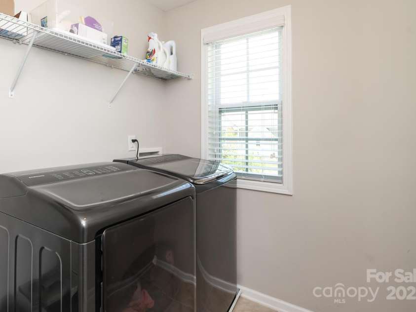 8317 Dallas Bay Road, Charlotte, NC 28278.  MLS# CAR4256000, YatesRealty ID 20428. Laundry Room