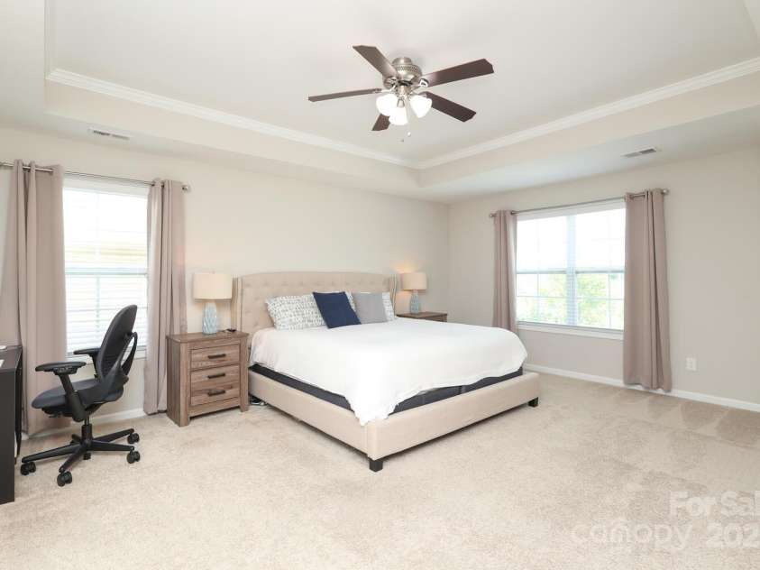 8317 Dallas Bay Road, Charlotte, NC 28278.  MLS# CAR4256000, YatesRealty ID 20428. Primary Bedroom