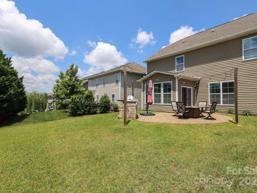 8317 Dallas Bay Road, Charlotte, NC 28278.  MLS# CAR4256000, YatesRealty ID 20428. Rear Exterior