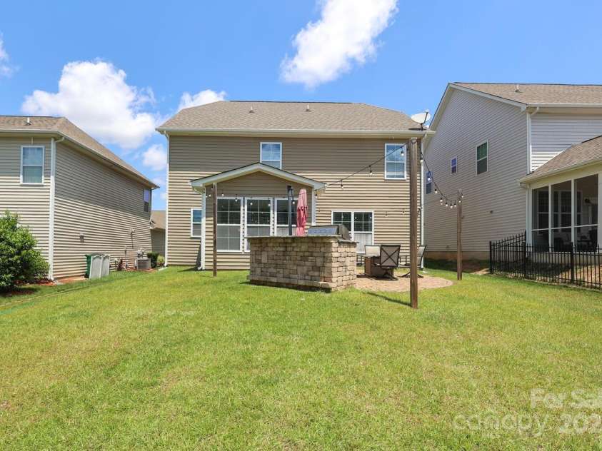 8317 Dallas Bay Road, Charlotte, NC 28278.  MLS# CAR4256000, YatesRealty ID 20428. Rear Exterior