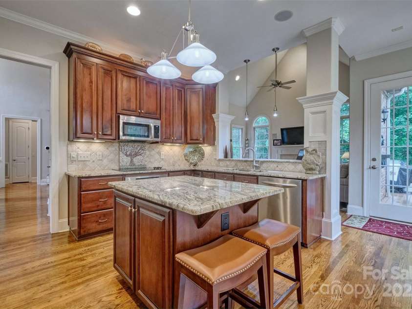 5826 Natoma Road, Lake Wylie, SC 29710.  MLS# CAR4258271, YatesRealty ID 20429. 