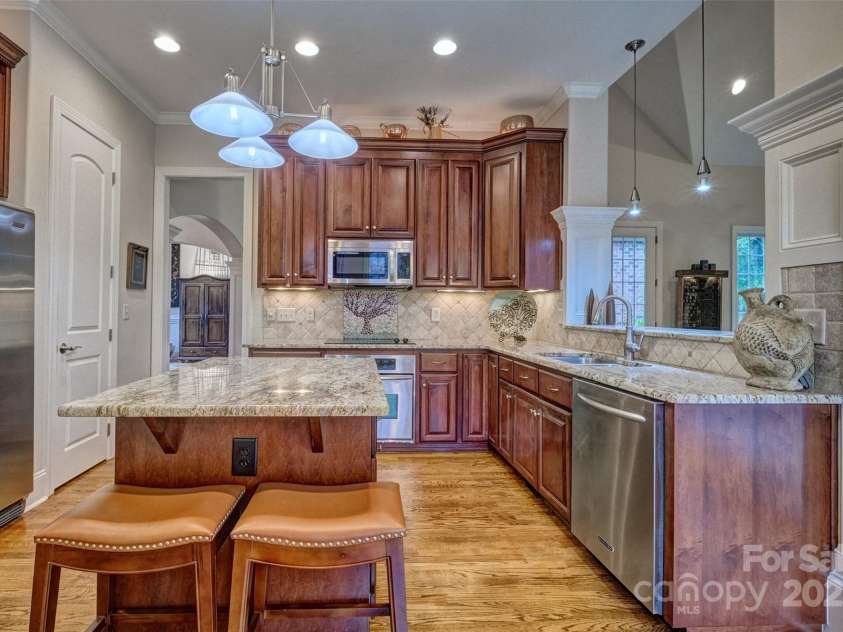 5826 Natoma Road, Lake Wylie, SC 29710.  MLS# CAR4258271, YatesRealty ID 20429. 