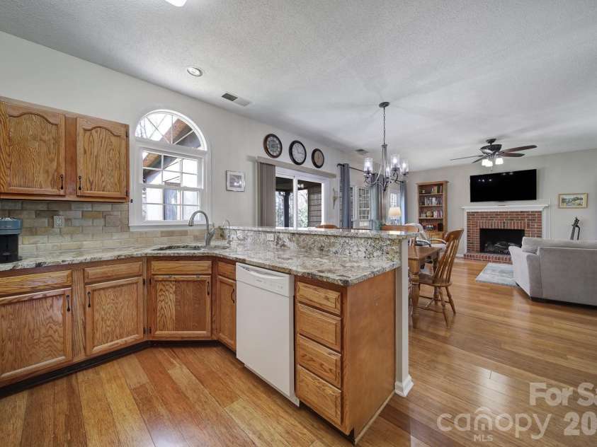 1643 Bridal Trail, Rock Hill, SC 29732.  MLS# CAR4354910, YatesRealty ID 20430. 