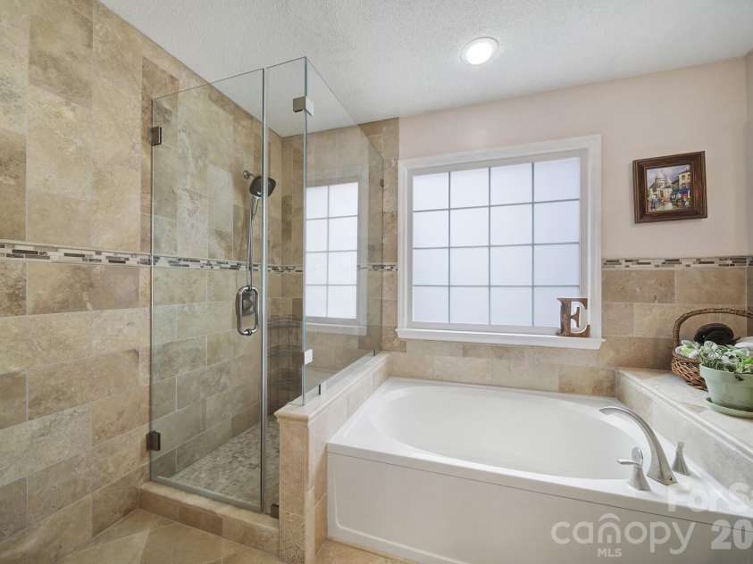 1643 Bridal Trail, Rock Hill, SC 29732.  MLS# CAR4354910, YatesRealty ID 20430. 