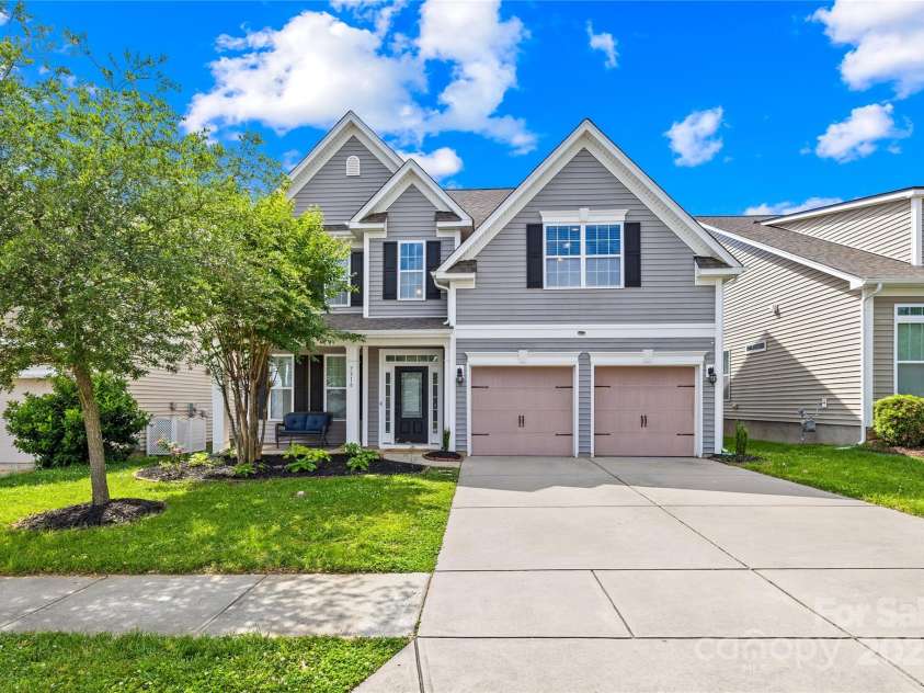 7316 Hamilton Bridge Road, Charlotte, NC 28278.  MLS# CAR4257436, YatesRealty ID 20430. 