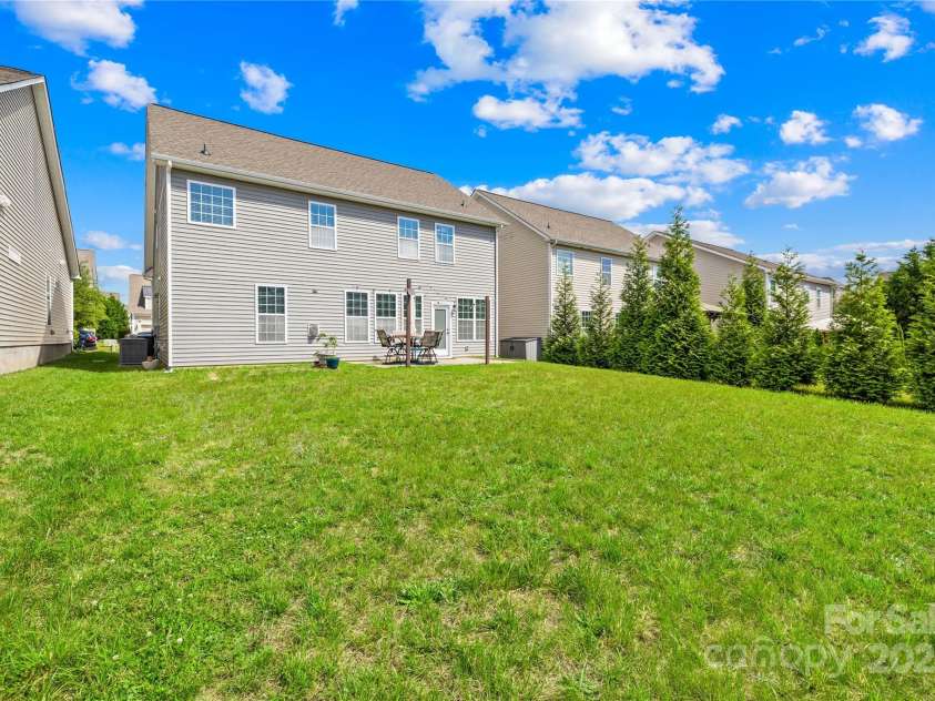 7316 Hamilton Bridge Road, Charlotte, NC 28278.  MLS# CAR4257436, YatesRealty ID 20430. 