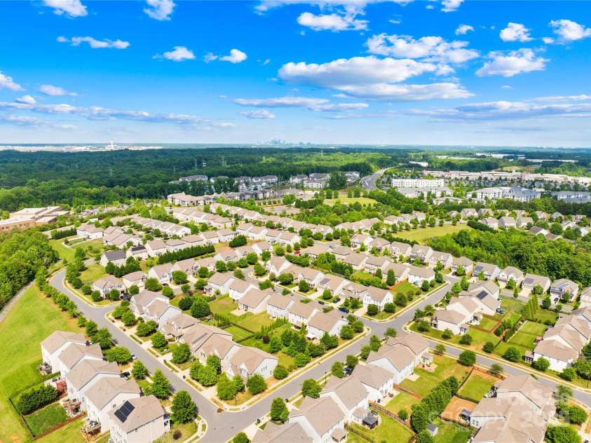 7316 Hamilton Bridge Road, Charlotte, NC 28278.  MLS# CAR4257436, YatesRealty ID 20430. 