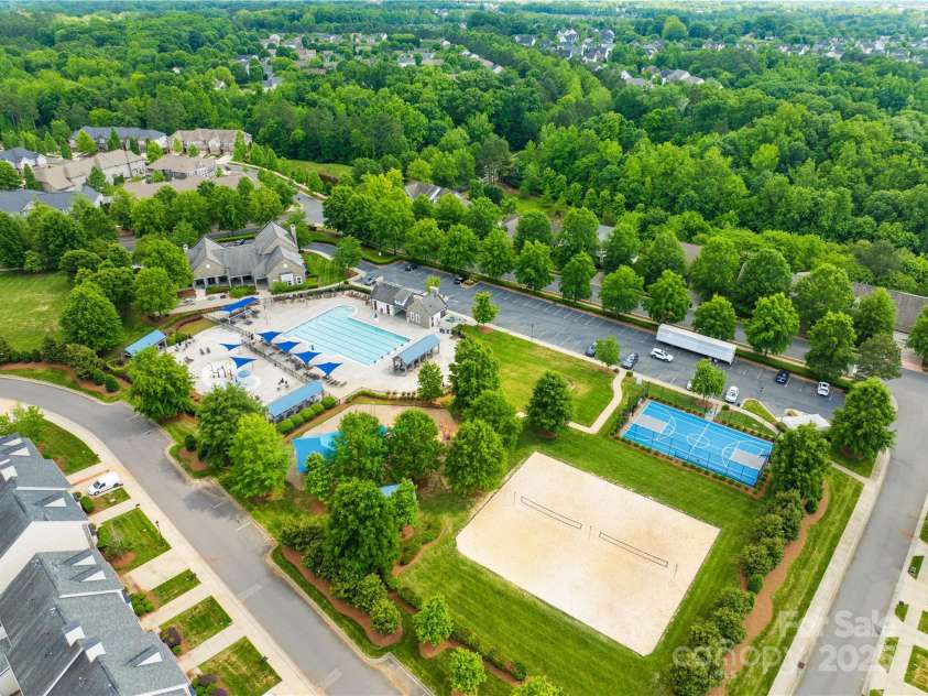 7316 Hamilton Bridge Road, Charlotte, NC 28278.  MLS# CAR4257436, YatesRealty ID 20430. 