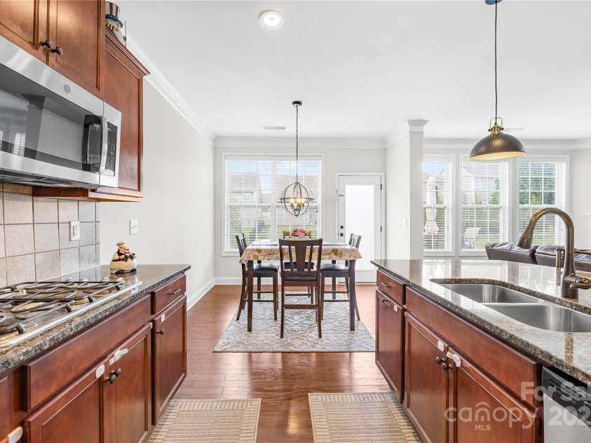 7316 Hamilton Bridge Road, Charlotte, NC 28278.  MLS# CAR4257436, YatesRealty ID 20430. 