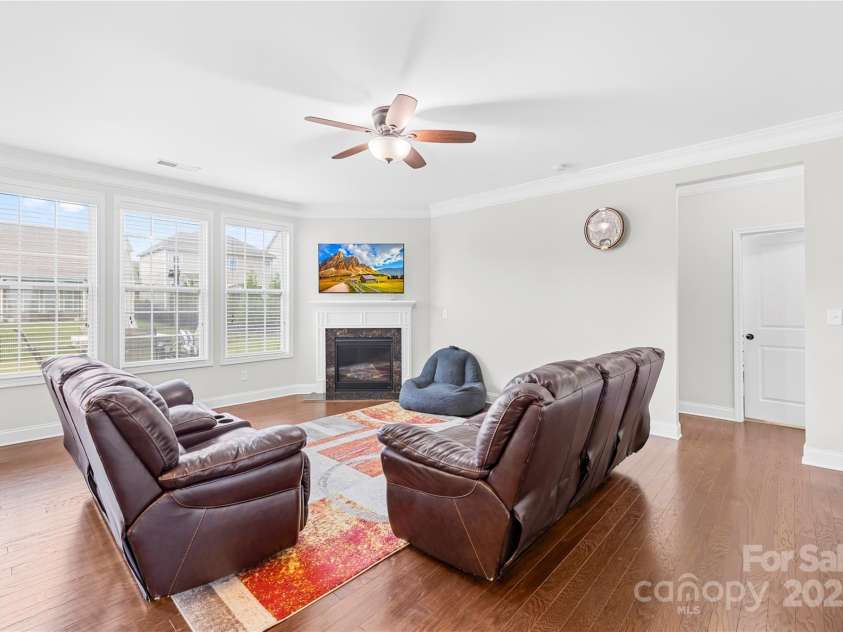 7316 Hamilton Bridge Road, Charlotte, NC 28278.  MLS# CAR4257436, YatesRealty ID 20430. 