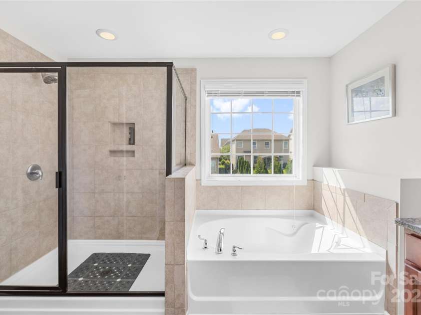 7316 Hamilton Bridge Road, Charlotte, NC 28278.  MLS# CAR4257436, YatesRealty ID 20430. 