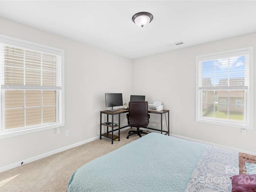 7316 Hamilton Bridge Road, Charlotte, NC 28278.  MLS# CAR4257436, YatesRealty ID 20430. 