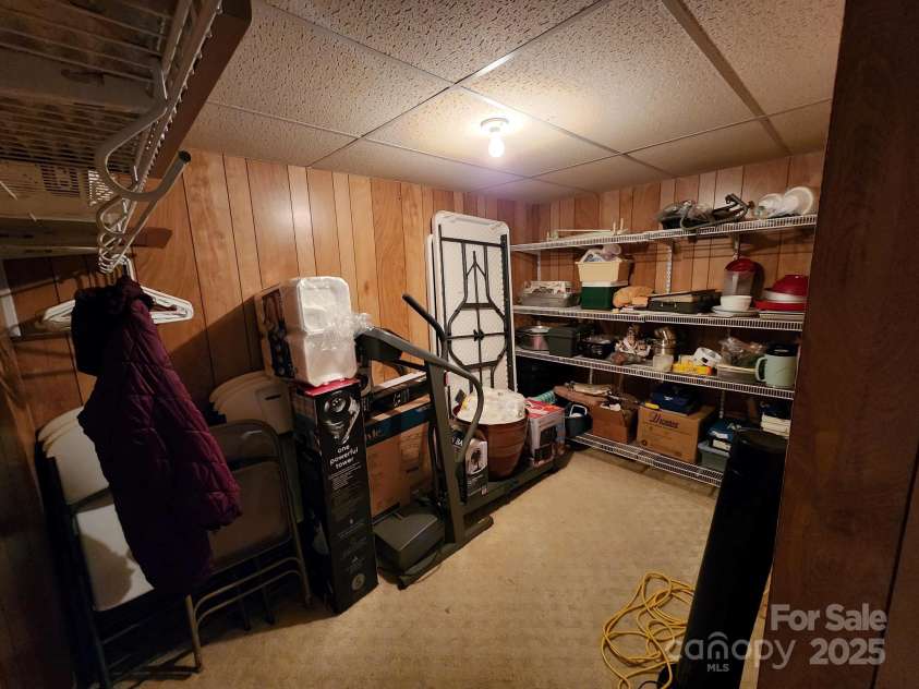 406 Caldwell Avenue, Newton, NC 28658.  MLS# CAR4248372, YatesRealty ID 20431. 