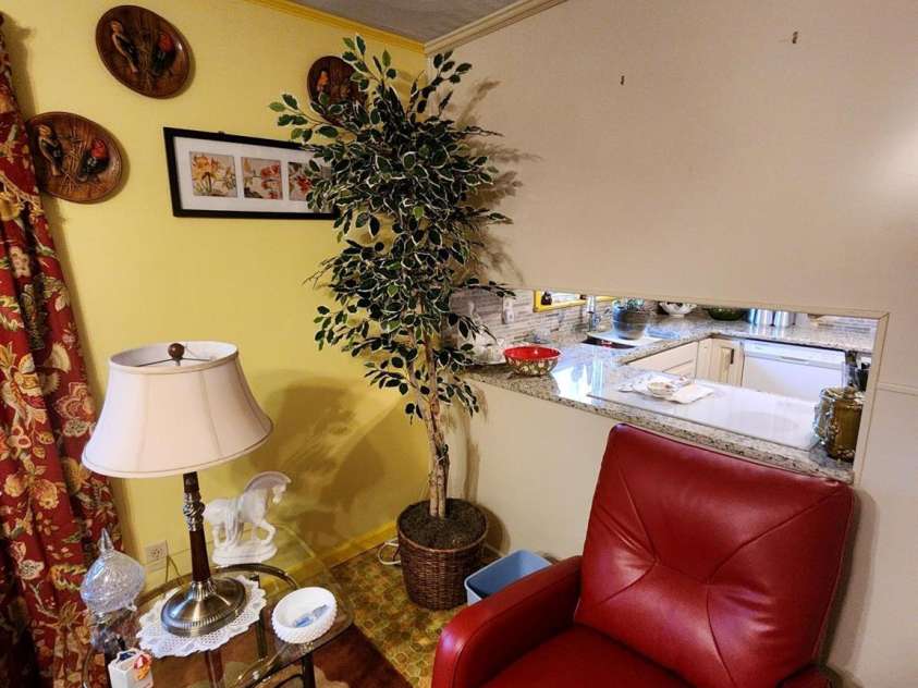 406 Caldwell Avenue, Newton, NC 28658.  MLS# CAR4248372, YatesRealty ID 20431. 