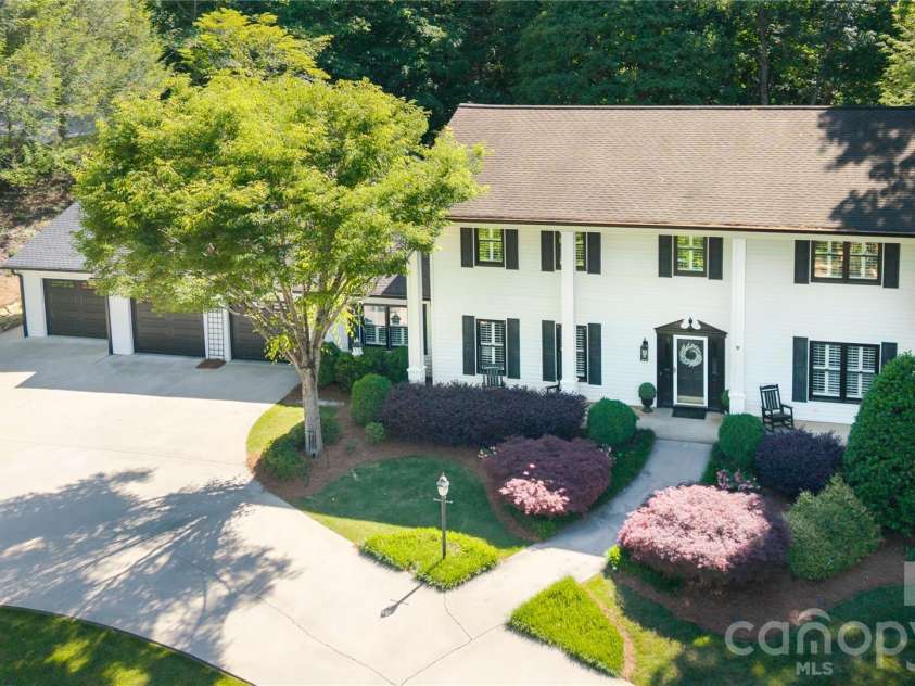 1793 Cedar Drive, Lenoir, NC 28645.  MLS# CAR4375124, YatesRealty ID 20432. 