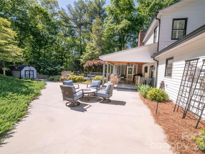 1793 Cedar Drive, Lenoir, NC 28645.  MLS# CAR4375124, YatesRealty ID 20432. 