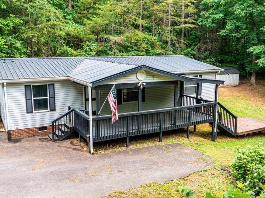 51 Emily Lane, Taylorsville, NC 28681.  MLS# CAR4262976, YatesRealty ID 20435. 
