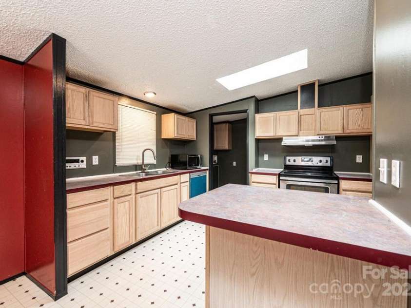 51 Emily Lane, Taylorsville, NC 28681.  MLS# CAR4262976, YatesRealty ID 20435. 