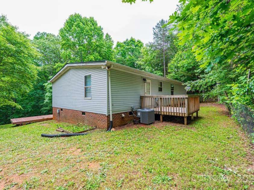 51 Emily Lane, Taylorsville, NC 28681.  MLS# CAR4262976, YatesRealty ID 20435. 
