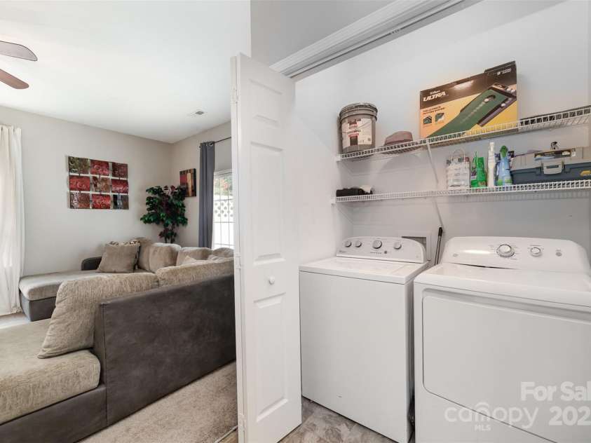 7012 Somerset Springs Drive, Charlotte, NC 28262.  MLS# CAR4267634, YatesRealty ID 20436. 