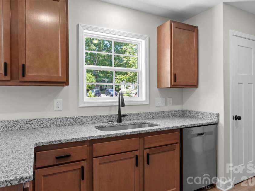 5044 Polk Avenue, Winston Salem, NC 27106.  MLS# CAR4380224, YatesRealty ID 20437. 