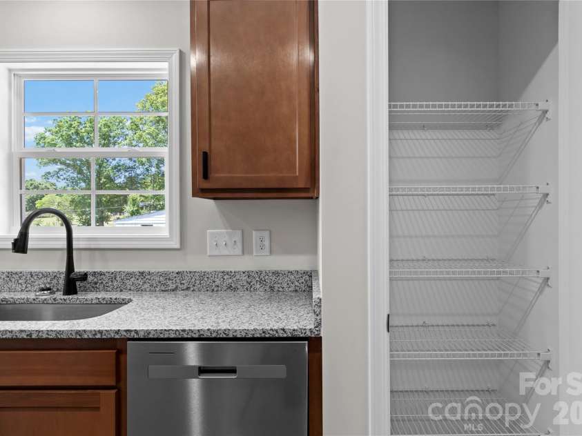 5044 Polk Avenue, Winston Salem, NC 27106.  MLS# CAR4380224, YatesRealty ID 20437. 