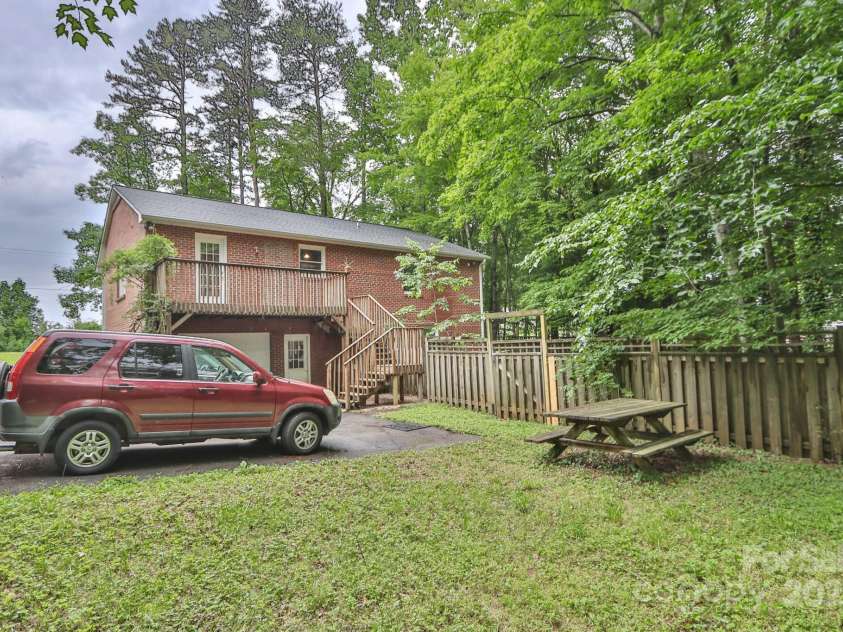 6414 Old US Hwy 421 Highway, East Bend, NC 27018.  MLS# CAR4265051, YatesRealty ID 20437. 