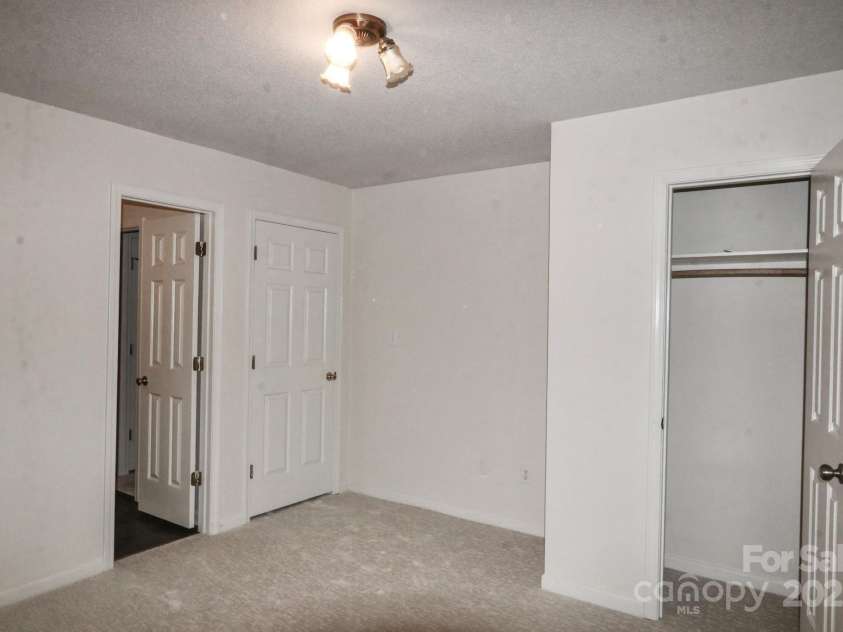 6414 Old US Hwy 421 Highway, East Bend, NC 27018.  MLS# CAR4265051, YatesRealty ID 20437. 