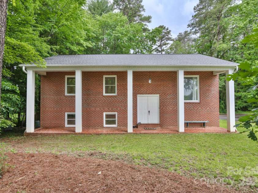 6414 Old US Hwy 421 Highway, East Bend, NC 27018.  MLS# CAR4265051, YatesRealty ID 20437. 